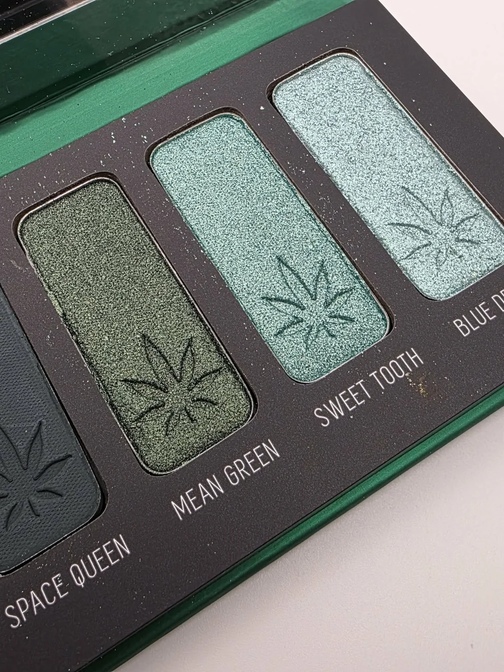 Melt Cosmetics Smoke Sessions Eyeshadow Palette And Mascara - Green & Gold